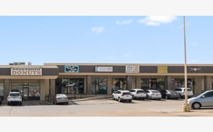 Pictures of Retail property located at 4701 Southwest Pkwy, Wichita Falls, TX 76310 for lease - image #1