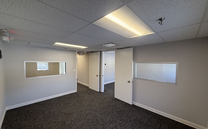 Pictures of Office, Retail, Special Purpose property located at 525 Cedar Hill Ave, Wyckoff, NJ 07481 for lease - image #1