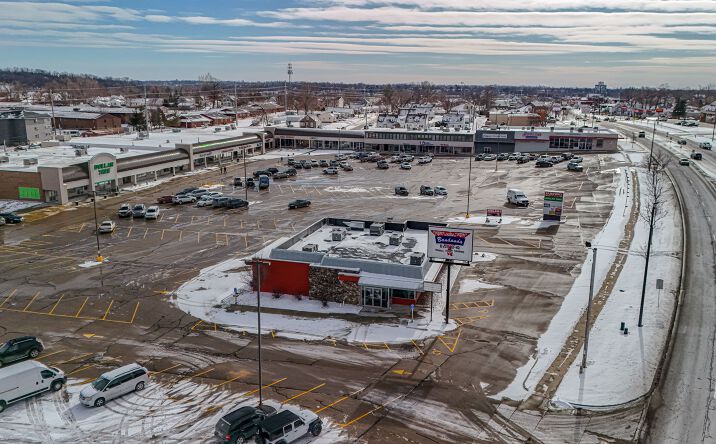 Pictures of Retail, Restaurant property located at 3707 1st Ave SE, Cedar Rapids, IA 52402 for lease - image #1