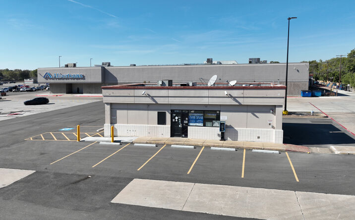 Pictures of Retail property located at 3215 Motley Dr, Mesquite, TX 75150 for lease - image #1