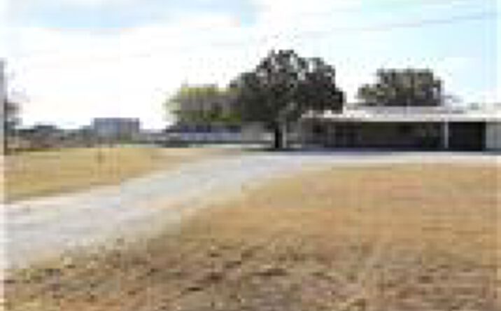 Pictures of Retail, Office, Industrial property located at 1530 E Reno Rd, Azle, TX 76020 for lease - image #1