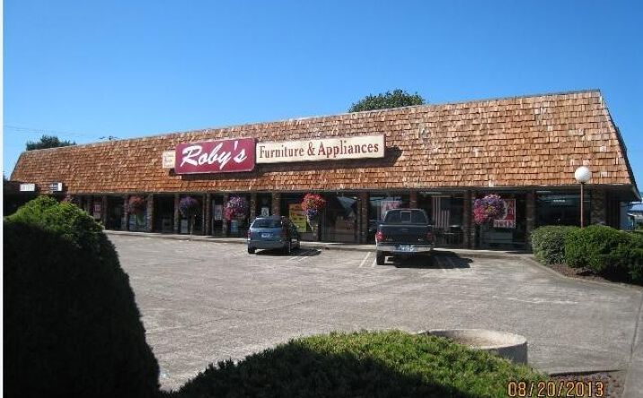 Pictures of Retail property located at 1126 Main Avenue N, Tillamook, OR 97141 for lease - image #1