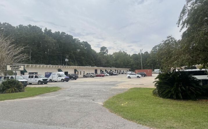 Pictures of Industrial, Retail, Office property located at 121 Hemphill Ct, Summerville, SC 29483 for lease - image #1