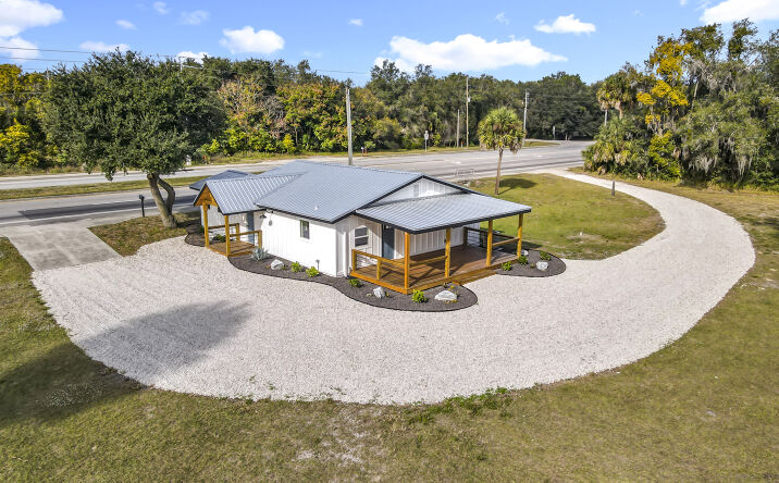 Pictures of Office, Retail, Special Purpose property located at 379 State Rte 415, Osteen, FL 32764 for lease - image #1