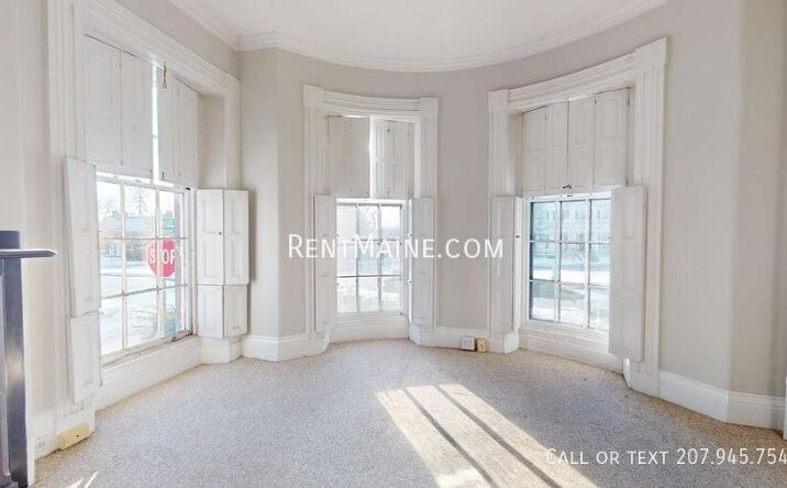 Pictures of Retail, Office property located at 77 Broadway, Bangor, ME 04401 for lease - image #1