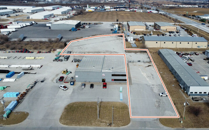 Pictures of Industrial property located at 21644 Williams Cir, Gretna, NE 68028 for lease - image #1