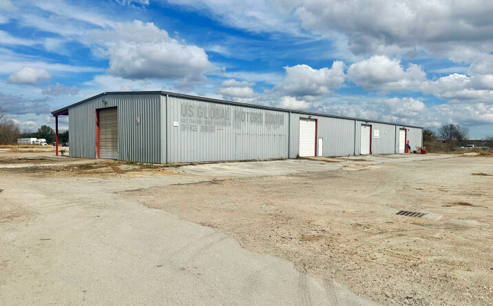 Pictures of Industrial property located at 9201 Tavenor Ln, Houston, TX 77075 for lease - image #1