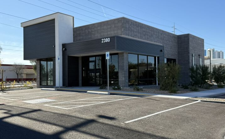 Pictures of Retail, Restaurant property located at 2380 S Maryland Pkwy, Las Vegas, NV 89104 for lease - image #1