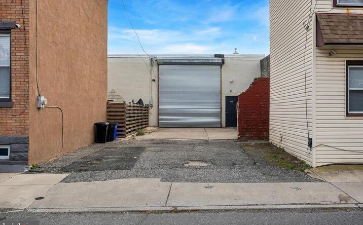 Pictures of Industrial property located at 3605 Salmon St, Philadelphia, PA 19134 for lease - image #1