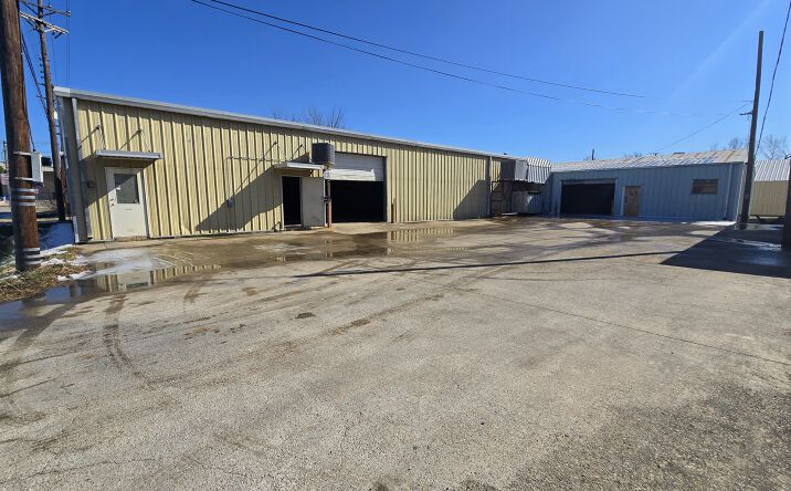 Pictures of Industrial, Office, Special Purpose property located at 306 Mavis Street, Irving, TX 75061 for lease - image #1