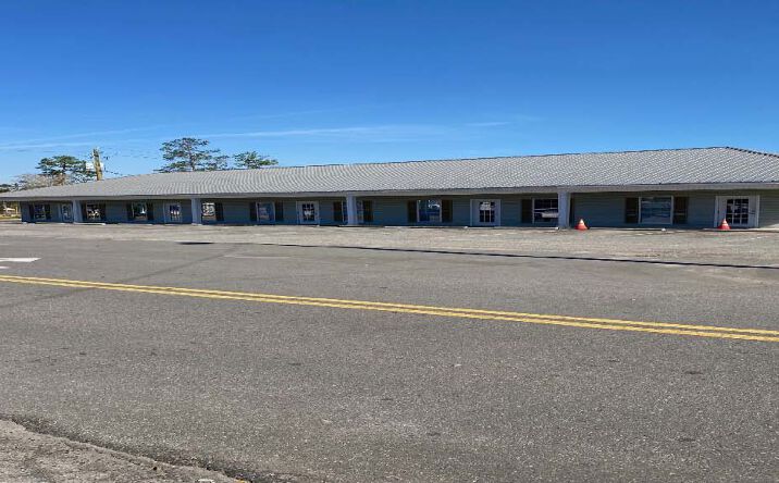Pictures of Retail, Office property located at 343 W. Parker Street, Baxley, GA 31515 for lease - image #1