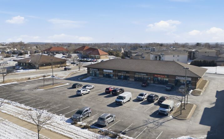 Pictures of Retail property located at 3315 Williams Blvd SW, Cedar Rapids, IA 52404 for lease - image #1
