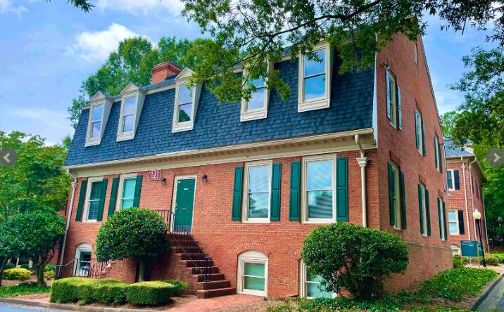 Pictures of Office property located at 131 Village Pkwy NE, Marietta, GA 30067 for lease - image #1