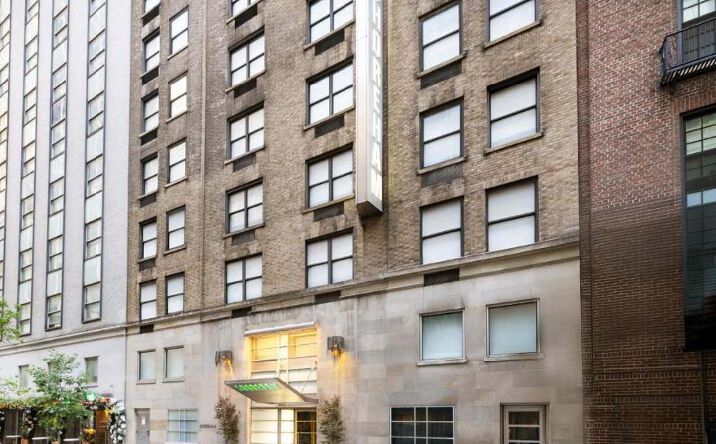 Pictures of Retail property located at 33 W 55th St, New York, NY 10019 for lease - image #1