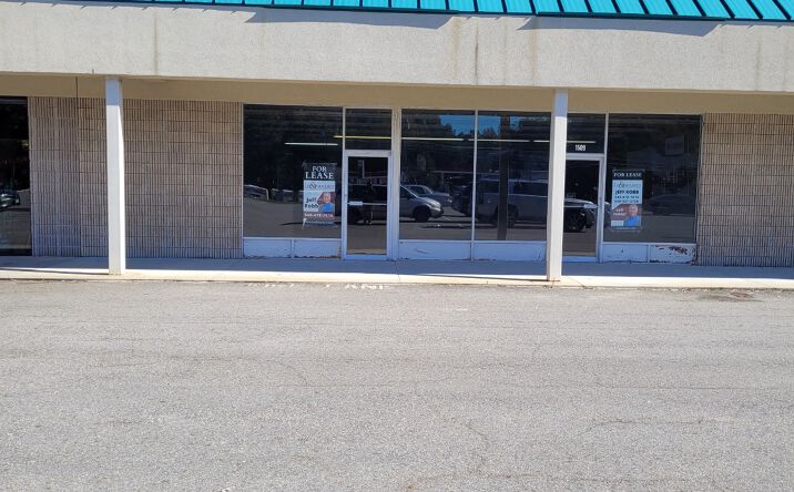 Pictures of Retail property located at 1509 S Main St, Blackstone, VA 23824 for lease - image #1
