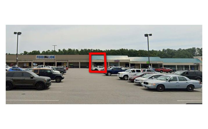 Pictures of Retail property located at 1527 S Main St, Blackstone, VA 23824 for lease - image #1