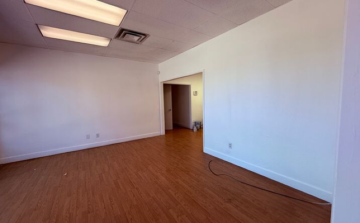 Pictures of Office property located at 395 Freeport Blvd, Sparks, NV 89431 for lease - image #1