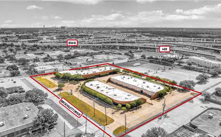 Pictures of Industrial property located at 11011 Brooklet Dr, Houston, TX 77099 for lease - image #1