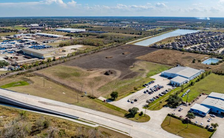 Pictures of Industrial, Land property located at 3902 Magnolia Pkwy, Pearland, TX 77584 for lease - image #1