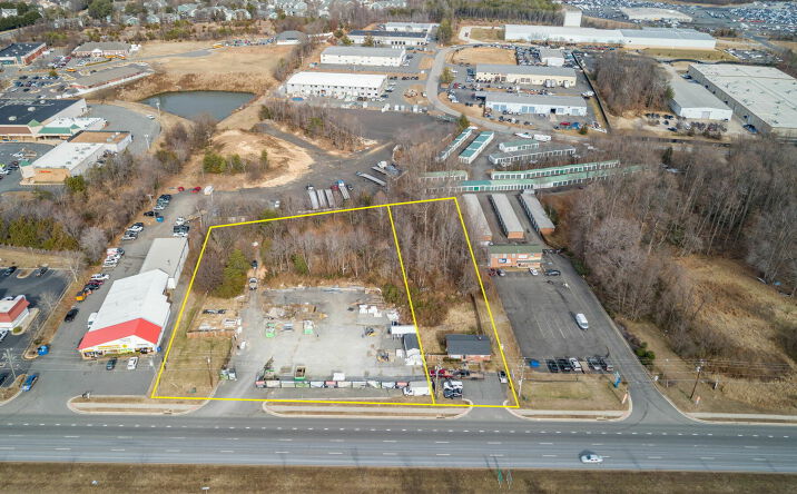 Pictures of Special Purpose property located at 696 & 702 Warrenton Road, Fredericksburg, VA 22406 for lease - image #1