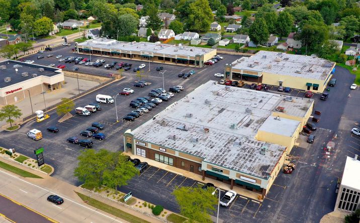 Pictures of Retail property located at 602 W Glen Ave, Peoria, IL 61614 for lease - image #1