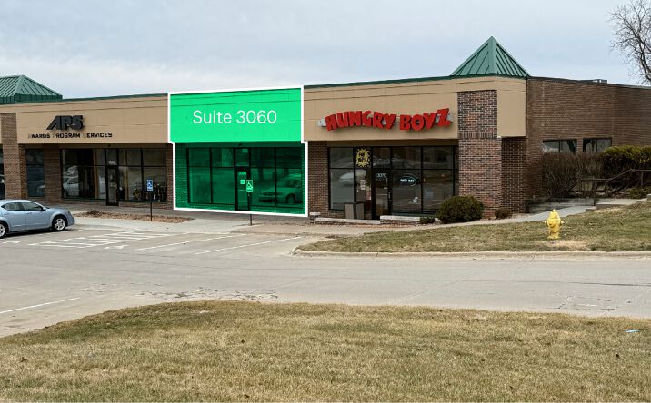 Pictures of Retail property located at 3060 100th St, Urbandale, IA 50322 for lease - image #1