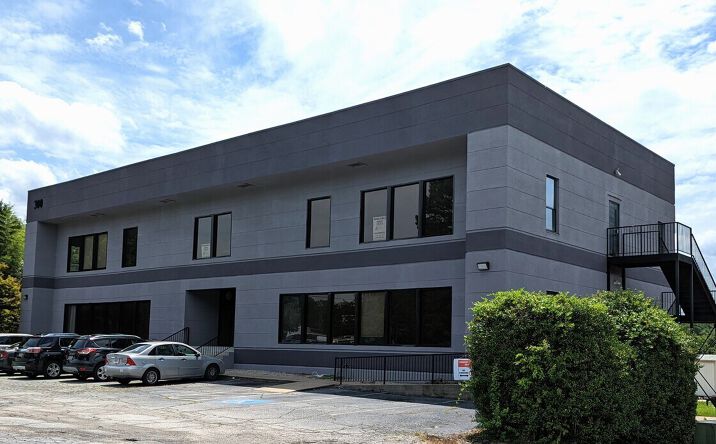 Pictures of Office property located at 300 WI Pkwy, Dallas, GA 30132 for lease - image #1