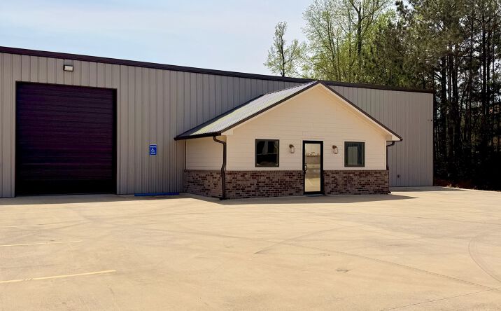 Pictures of Industrial property located at 62 Ralph Hicks Cir, Jasper, GA 30143 for lease - image #1