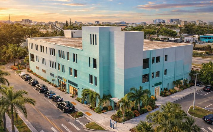 Pictures of Office property located at 1900 NE Miami Ct, Miami, FL 33132 for lease - image #1