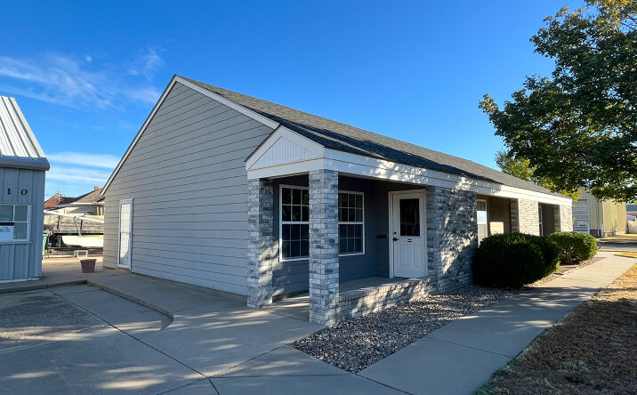 Pictures of Office property located at 303 N Handley St, Wichita, KS 67203 for lease - image #1