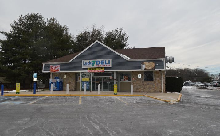 Pictures of Retail, Office, Restaurant property located at 2001 NJ-33, Trenton, NJ 08690 for lease - image #1
