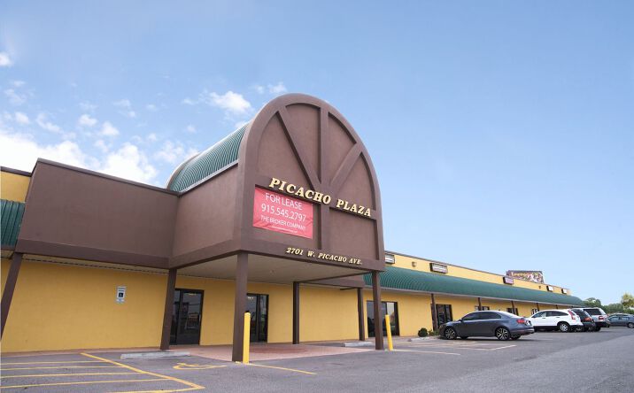 Pictures of Office, Retail property located at 2701 W Picacho Ave, Las Cruces, NM 88007 for lease - image #1