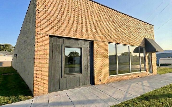 Pictures of Industrial property located at 1505 Southeastern Ave, Indianapolis, IN 46201 for lease - image #1