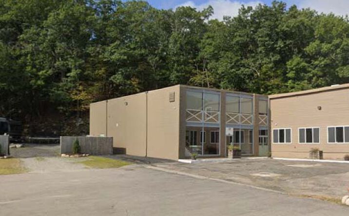 Pictures of Retail, Office property located at 256 Putnam Pike, Smithfield, RI 02917 for lease - image #1