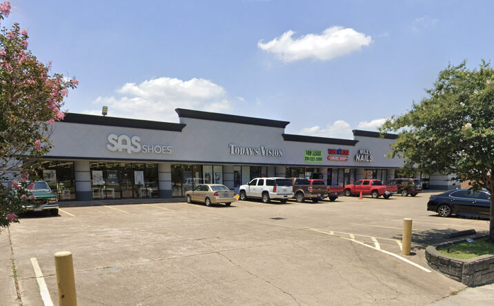 Pictures of Retail property located at 1100 Pasadena Blvd, Pasadena, TX 77506 for lease - image #1