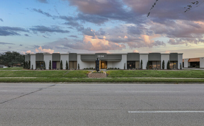 Pictures of Office property located at 1234 Bay Area Blvd, Houston, TX 77058 for lease - image #1