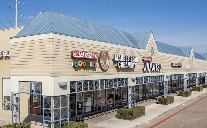 Pictures of Retail property located at 11430 East Fwy, Houston, TX 77029 for lease - image #1