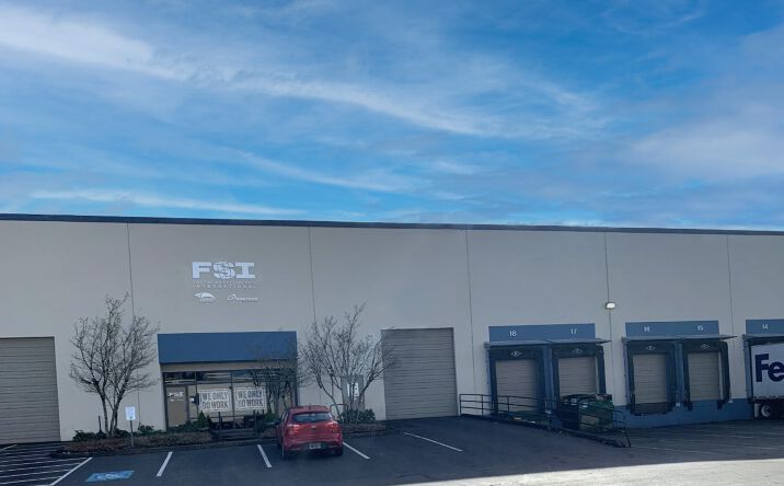 Pictures of Industrial property located at 13136-13144 NE Airport Way, Bldg 2, Portland, OR 97230 for lease - image #1
