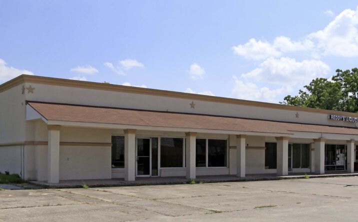 Pictures of Retail property located at 1501 Sun Meadow Blvd, Friendswood, TX 77546 for lease - image #1