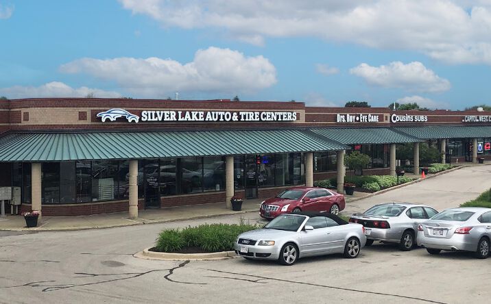 Pictures of Retail property located at 17495 W Capitol Drive, Brookfield, WI 53045 for lease - image #1