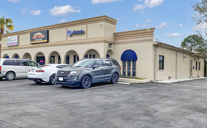 Pictures of Retail property located at 7640 Bellfort Ave, Houston, TX 77061 for lease - image #1