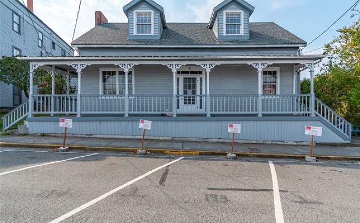 Pictures of Retail, Office property located at 5 Front St NW, Coupeville, WA 98239 for lease - image #1