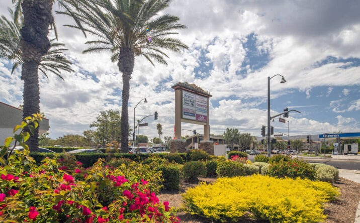 Pictures of Retail property located at 1117 E Los Angeles Ave, Simi Valley, CA 93065 for lease - image #1