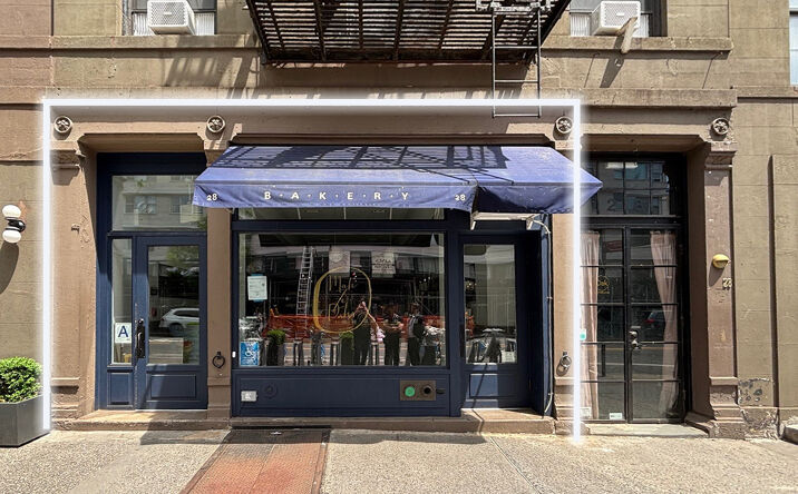 Pictures of Retail, Restaurant property located at 28 Greenwich Ave, New York, NY 10011 for lease - image #1