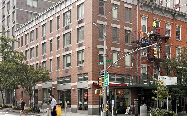 Pictures of Retail property located at 600 9th Ave, New York, NY 10036 for lease - image #1