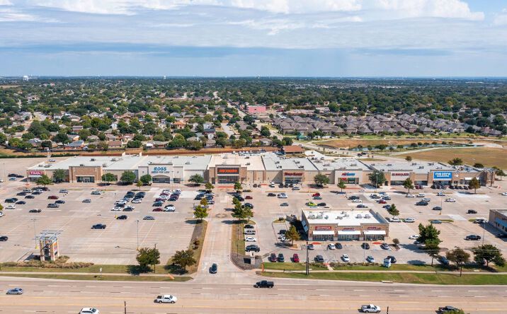 Pictures of Retail property located at 7600 Denton Hwy, Watauga, TX 76148 for lease - image #1