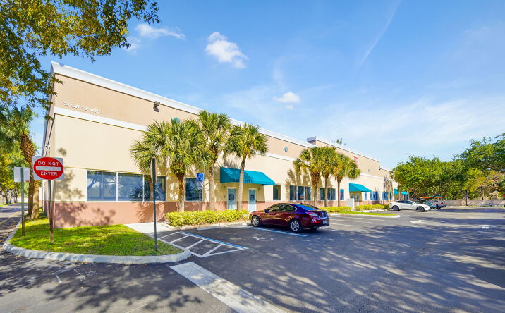 Pictures of Office, Retail property located at 74 SW 12th Ave, Dania Beach, FL 33004 for lease - image #1