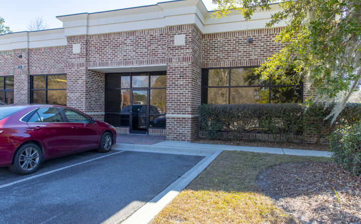 Pictures of Office property located at 25 Chatham Center S, Unit 200, Savannah, GA 31405 for lease - image #1