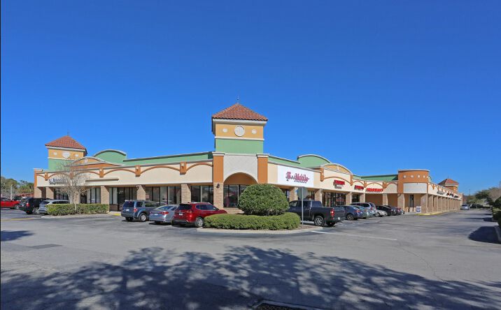 Pictures of Retail property located at 2534 Simpson Rd, Kissimmee, FL 34744 for lease - image #1