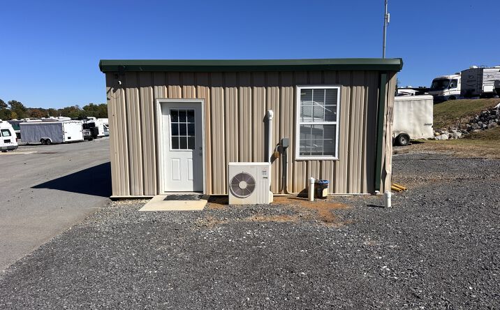 Pictures of Office property located at 7327 Hixson Pike, Middle Valley, TN 37343 for lease - image #1